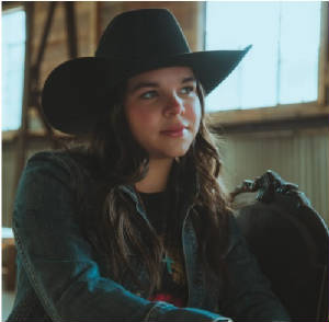 JosieSal2_cropped.jpg