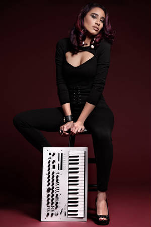 Kayla_waters-Sexy-Pose-keyboard.jpg