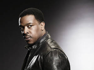 Russell_Hornsby_as_Lt._Hank_Griffin_inGrimms2.jpg
