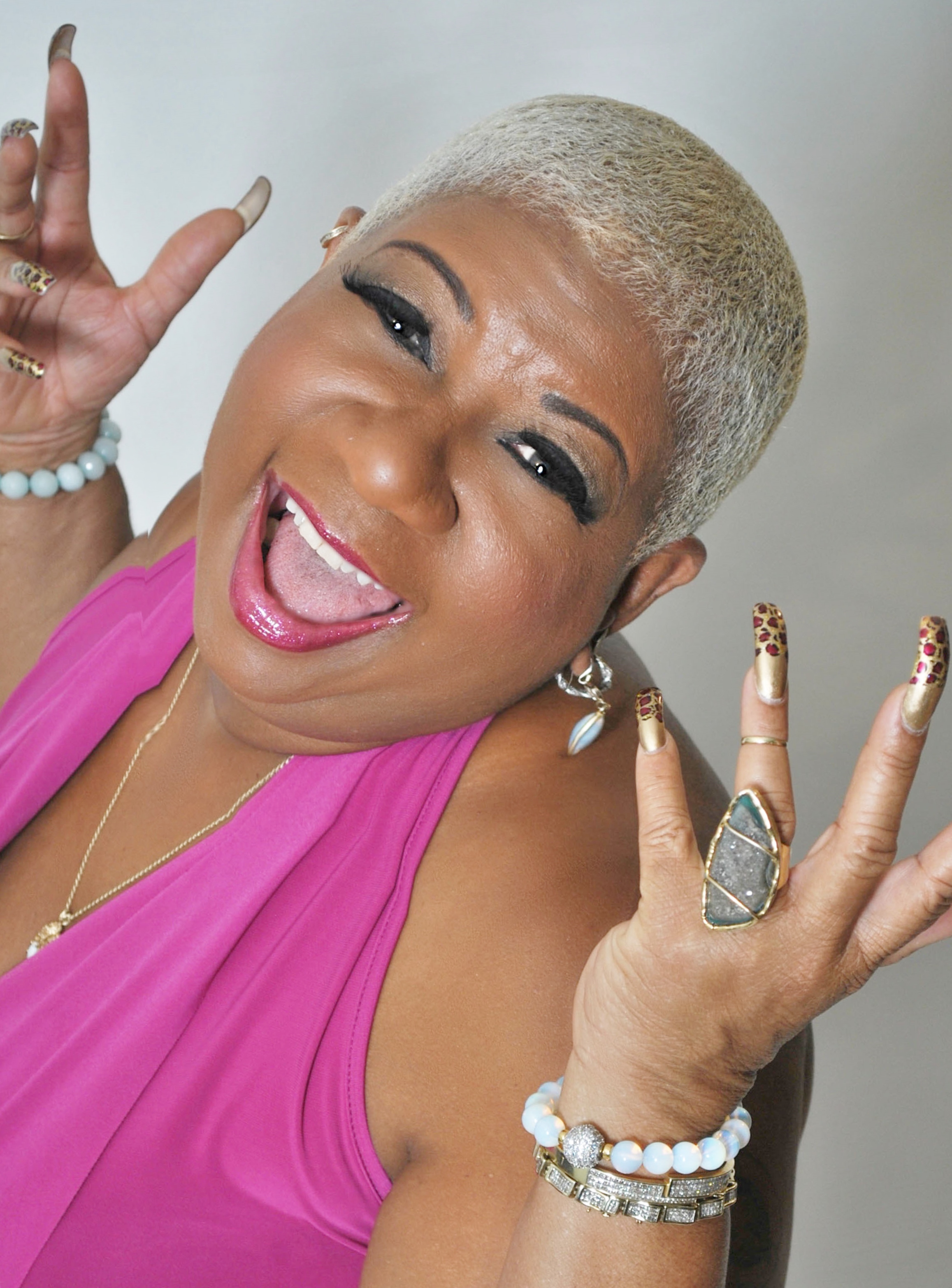 Luenell.jpg